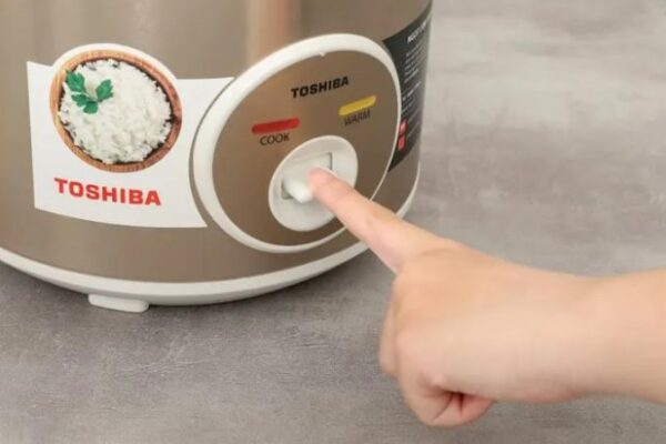 Nồi Cơm Điện Toshiba RC-10JH1TVN