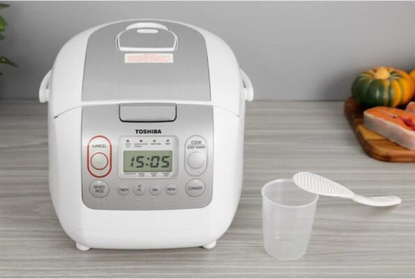 Nồi Cơm Điện Tử Toshiba RC-18NTFV(W)