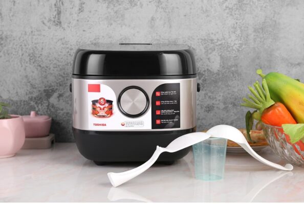 Nồi Cơm Điện Tử Cao Tần Toshiba RC-18IX1PV