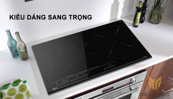Kiểu dáng sang trọng của bếp điện từ 3 vùng nấu Teka IZC 83620 MST BK